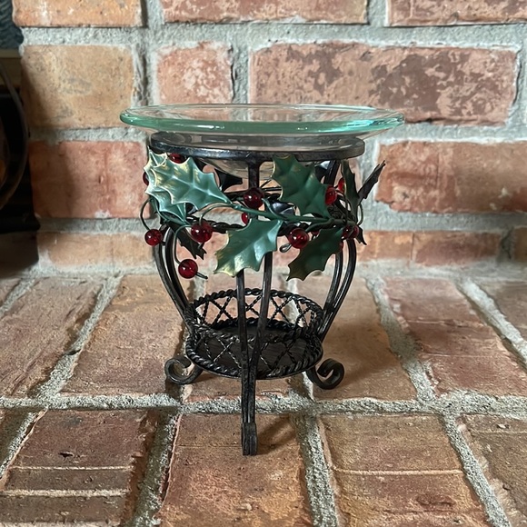 PartyLite Holly Lites Aroma Melts Warmer - Picture 2 of 5